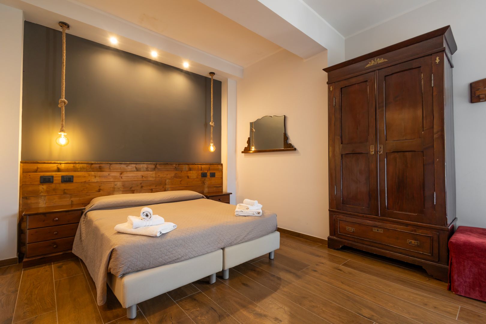 Camera Matrimoniale con Terrazzo Panoramico