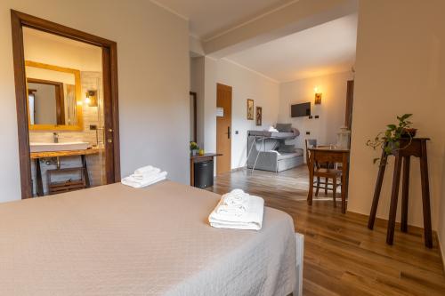 004_2025-10-14t21_58_41