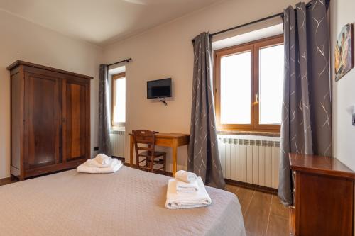 055_2025-10-14t22_00_34