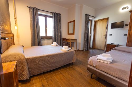 064_2025-10-14t22_00_43