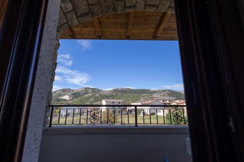 076_2025-10-14t22_00_59